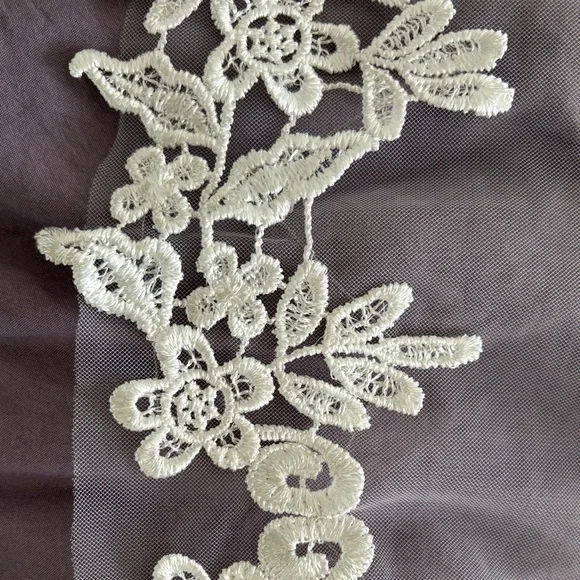 Bridal kit: White Bride Robe + Short Veil - Picture 14 of 14